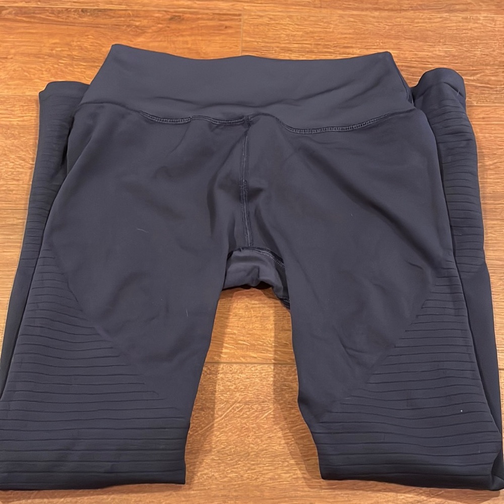 Alphalete OG Revival leggings in tuxedo blue, full compression
